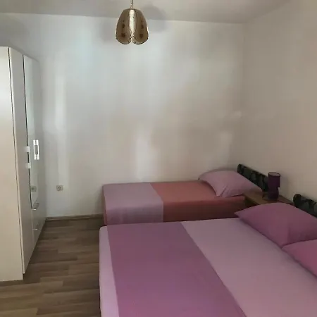 Apartment Tona