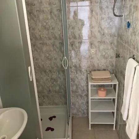 Tona Apartman Trogir