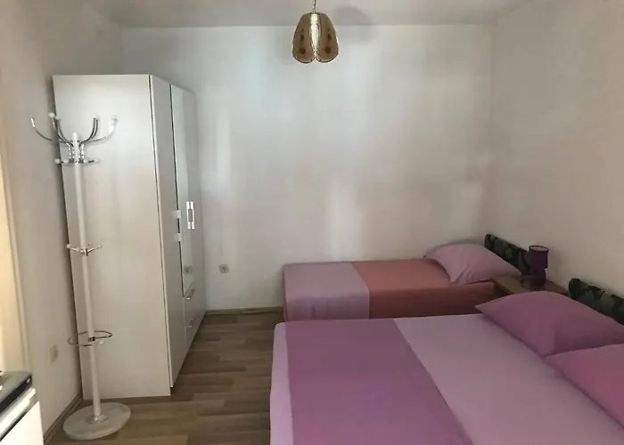 Tona